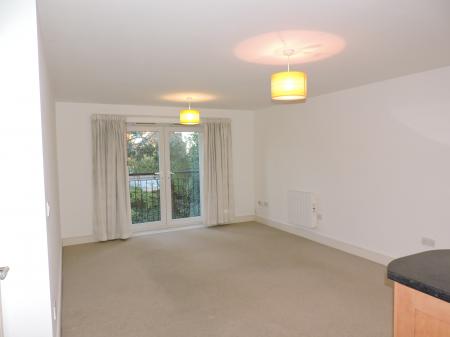2 bedroom Flat to let in Plains Road, Mapperley, Nottingham, NG3