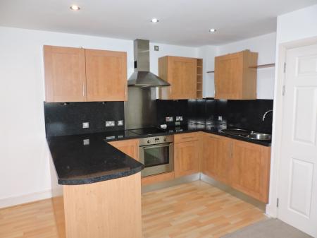 2 bedroom Flat to let in Plains Road, Mapperley, Nottingham, NG3