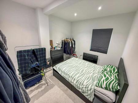 1 bedroom Flat to let in Meadow Road, Beeston, NG9