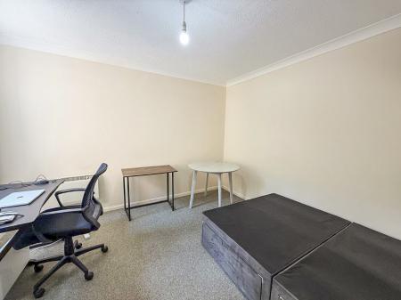 2 bedroom Flat to let in Brook Court, Player Street, Nottingham, NG7