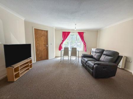 2 bedroom Flat to let in Brook Court, Player Street, Nottingham, NG7