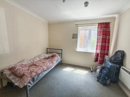 2 bedroom Flat to let in Brook Court, Player Street, Nottingham, NG7