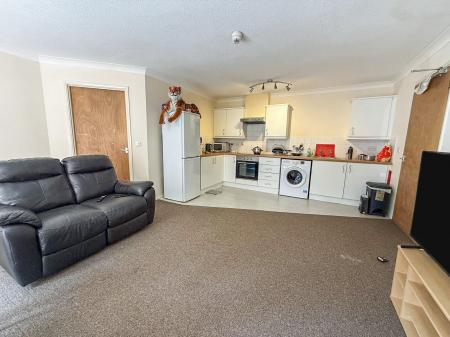 2 bedroom Flat to let in Brook Court, Player Street, Nottingham, NG7