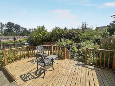 4 bedroom Detached house to let in Lambley Lane, Nottingham, Gedling, NG4