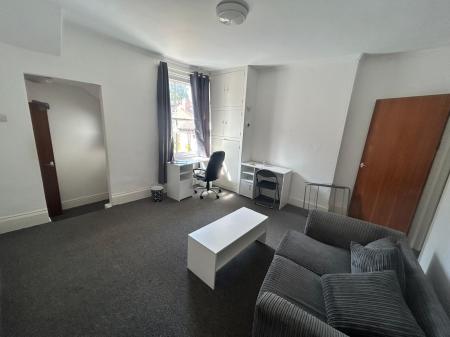 1 bedroom Flat to let in Redcliffe Road, Mapperley, Mapperley, Nottingham, NG3
