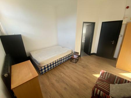 1 bedroom Studio flat to let in Zulla Road, Nottingham, Carrington, NG3
