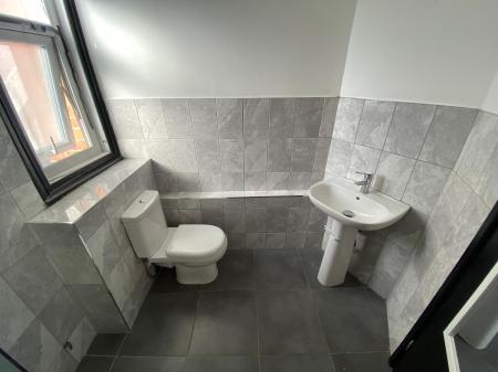 1 bedroom Studio flat to let in Zulla Road, Nottingham, Carrington, NG3
