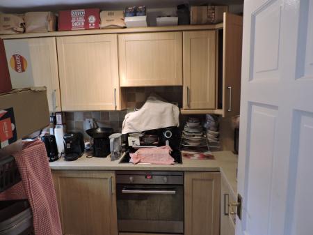 2 bedroom Ground floor maisonette for sale in Sherebrooke Road, Nottingham, NG5