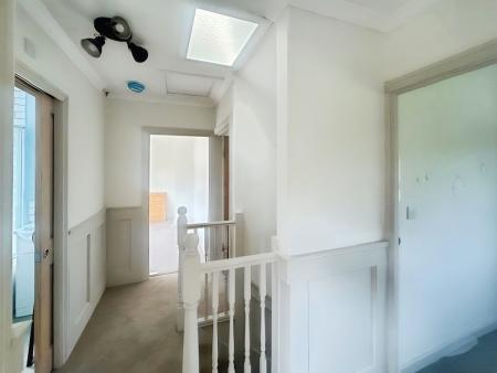 4 bedroom Semi-detached house to let in Valley Road, Sherwood, Nottingham, NG5