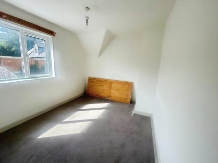 4 bedroom Semi-detached house to let in Valley Road, Sherwood, Nottingham, NG5