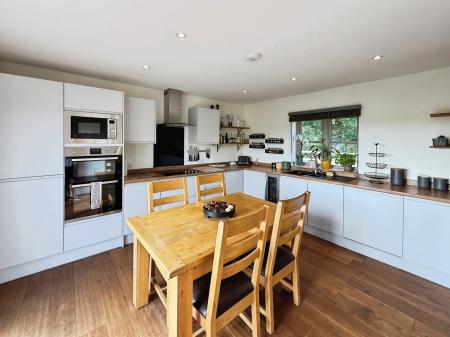 3 bedroom Detached house to let in Spring Lane, Flintham, Newark-on-Trent, NG23