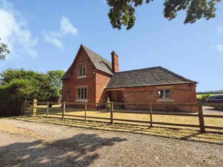 3 bedroom Detached house to let in Spring Lane, Flintham, Newark-on-Trent, NG23