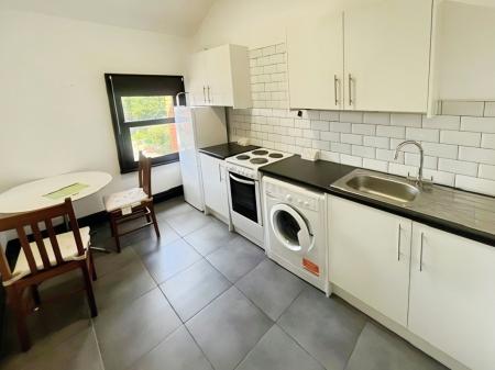 1 bedroom Flat to let in Zulla Road, Nottingham, Carrington, NG3