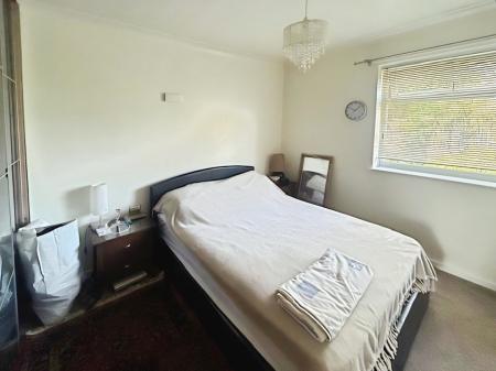 2 bedroom Flat to let in Wyndham Mews, Sherwood, Nottingham, NG3