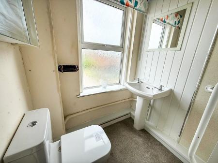 2 bedroom Flat for sale in Wellington Street, Nottingham, Eastwood, NG16