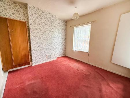 2 bedroom Flat for sale in Wellington Street, Nottingham, Eastwood, NG16