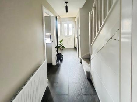 4 bedroom Semi-detached house for sale in Magenta Way, Burton Joyce, NG14
