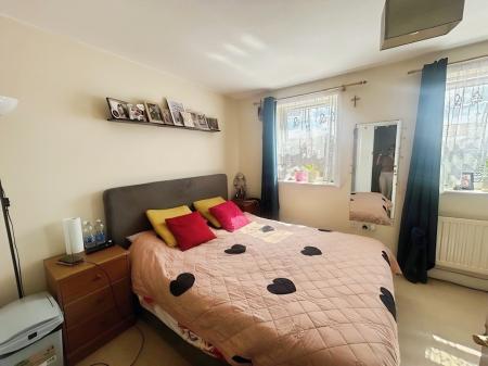 3 bedroom Semi-detached house for sale in Pavior Road, Bestwood, NG5