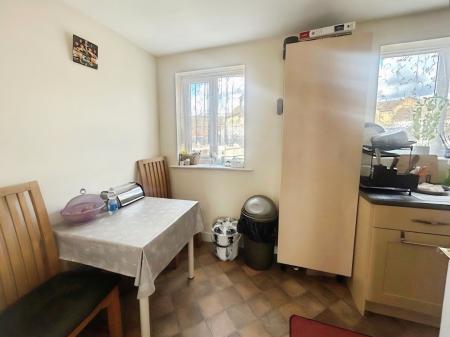 3 bedroom Semi-detached house for sale in Pavior Road, Bestwood, NG5