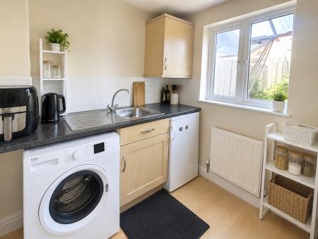 3 bedroom Semi-detached house for sale in Pavior Road, Bestwood, NG5