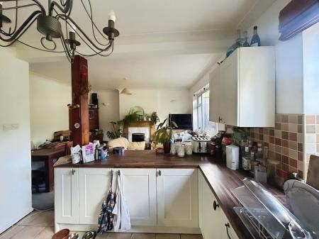 3 bedroom Semi-detached house for sale in Cavendish Avenue, Nottinghamshire, Sherwood Nottingham, NG5