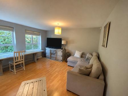 2 bedroom Flat for sale in Sheridan Way, Sherwood Nottingham, NG5