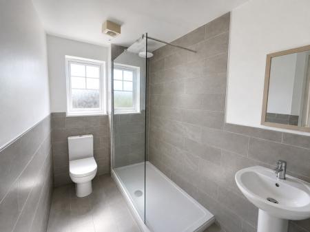 2 bedroom Flat for sale in Sheridan Way, Sherwood Nottingham, NG5