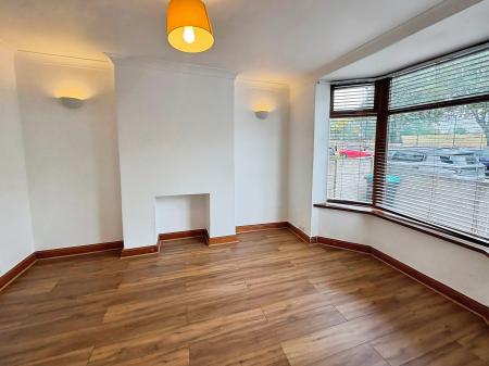 3 bedroom Terraced House to let in Littleworth, Forest Town, Mansfield, NG18