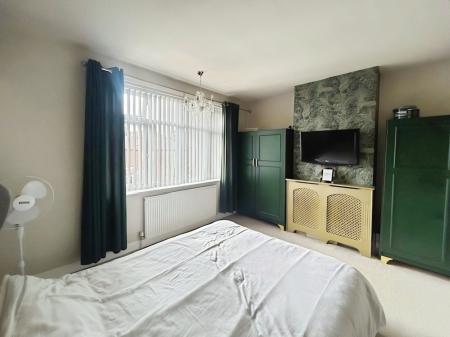 3 bedroom Semi-detached house for sale in Prospect Road, Carlton, Nottingham, NG4