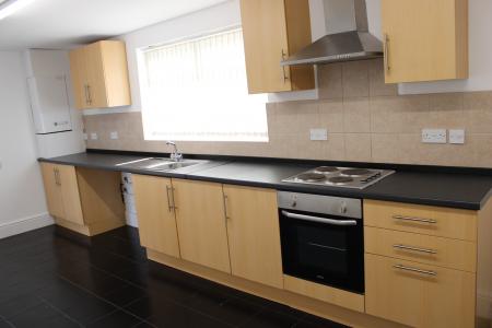 3 bedroom Detached house to let in Carlton Hill, Carlton, Nottingham, NG4