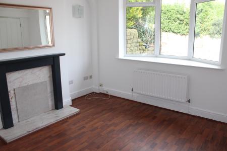 3 bedroom Detached house to let in Carlton Hill, Carlton, Nottingham, NG4