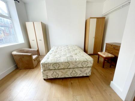 1 bedroom Flat to let in Thorncliffe Road, Nottinghamshire, Sherwood Nottingham, NG3
