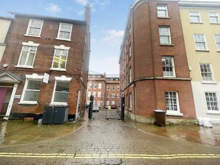 1 bedroom Flat for sale in 18 Kings Court, Lace Market, Nottingham, NG1