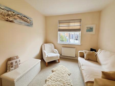 3 bedroom Town house for sale in Mountbatten Way, Chilwell, NG9