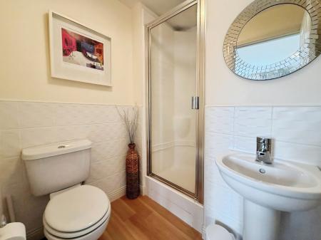 3 bedroom Town house for sale in Mountbatten Way, Chilwell, NG9