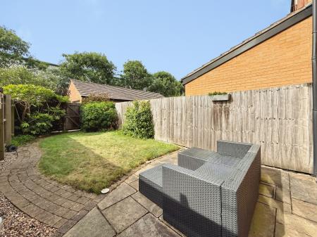 3 bedroom Town house for sale in Mountbatten Way, Chilwell, NG9