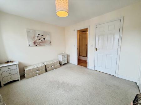 3 bedroom Town house for sale in Mountbatten Way, Chilwell, NG9