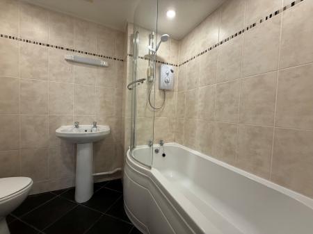 2 bedroom Flat for sale in Kappler Close, Netherfield, Nottingham, NG4