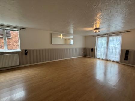 2 bedroom Flat for sale in Kappler Close, Netherfield, Nottingham, NG4