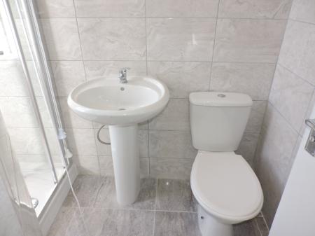 1 bedroom Studio flat to let in Main Street, Bulwell, Nottingham, NG6