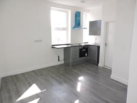 1 bedroom Studio flat to let in Main Street, Bulwell, Nottingham, NG6