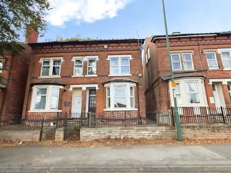 2 bedroom Flat to let in Woodborough Road, Nottingham, NG3