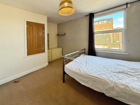 3 bedroom Town house to let in Cromwell Street, Radford Nottingham, NG7