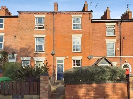 3 bedroom Town house to let in Cromwell Street, Radford Nottingham, NG7