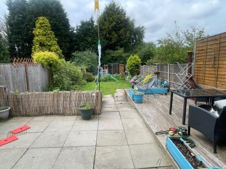 3 bedroom Semi-detached house to let in Glamis Road, Basford, Nottingham, NG5