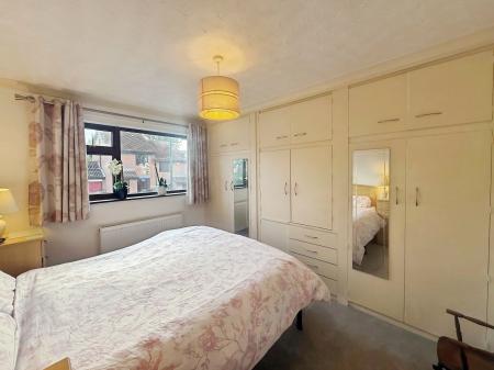 4 bedroom Detached house for sale in Poplar Avenue, Nottinghamshire, Sherwood Nottingham, NG5
