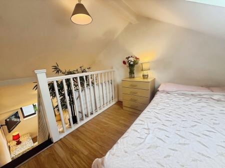 4 bedroom Detached house for sale in Poplar Avenue, Nottinghamshire, Sherwood Nottingham, NG5