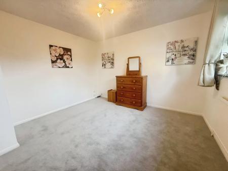 4 bedroom Detached house for sale in Poplar Avenue, Nottinghamshire, Sherwood Nottingham, NG5