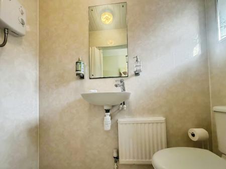 4 bedroom Detached house for sale in Poplar Avenue, Nottinghamshire, Sherwood Nottingham, NG5