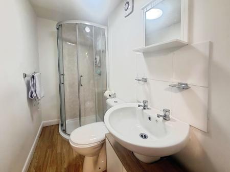 4 bedroom Detached house for sale in Poplar Avenue, Nottinghamshire, Sherwood Nottingham, NG5